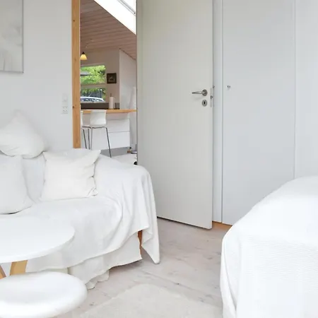 Beautiful In Sjaellands Odde With Kitchen Holiday home Yderby