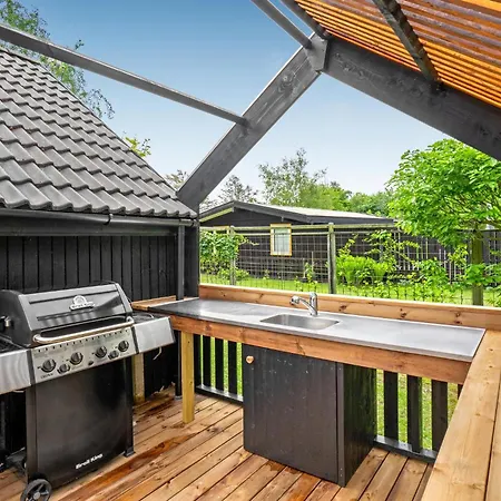 Two-bedroom With A Fireplace In Sjaellands Odde 別荘 Yderby