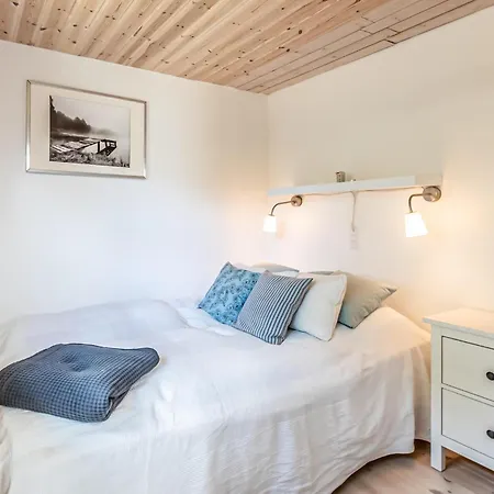 別荘 Two-bedroom With A Fireplace In Sjaellands Odde *