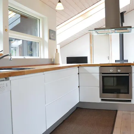 別荘 Two-bedroom With A Fireplace In Sjaellands Odde