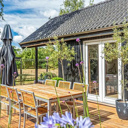 Two-bedroom With A Fireplace In Sjaellands Odde *